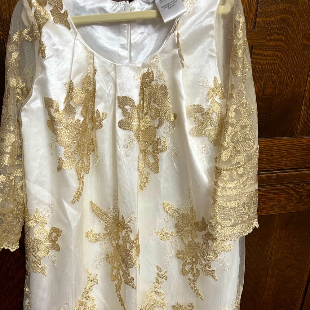 - Girls, Gold/white lace dress, size 7/8